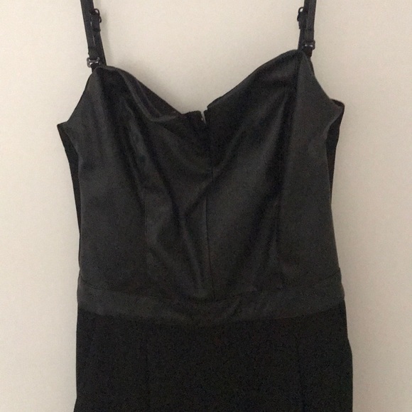 Black jumpsuit never worn - Picture 2 of 3